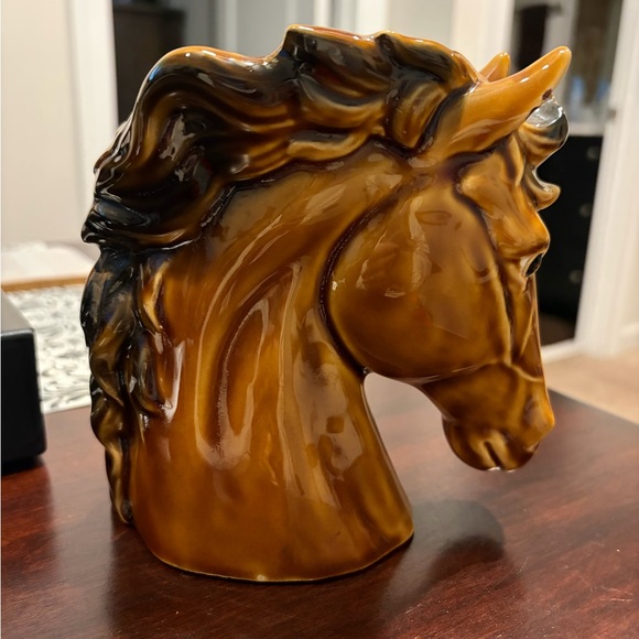 Vintage Ceramic Horse Head Sculpture in Brown - Picture 4 of 10